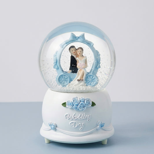 Wedding Love – Snow Globe